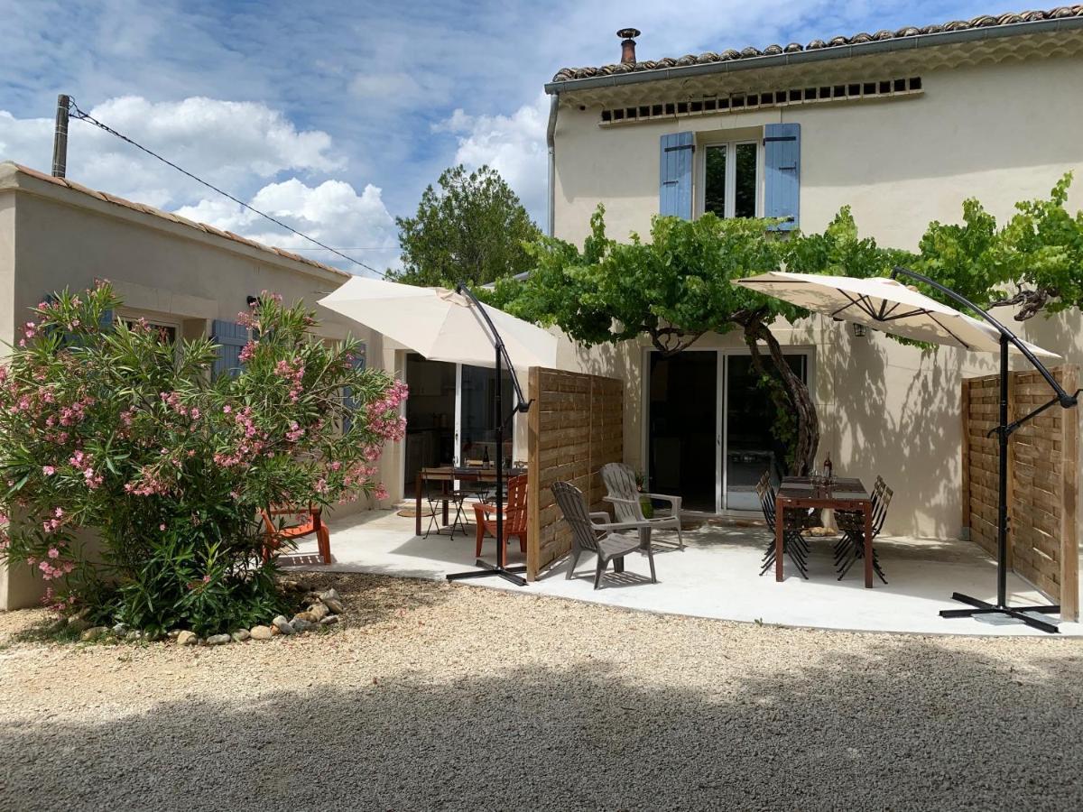 gîtes la ferme de marguerite Tulette Extérieur photo