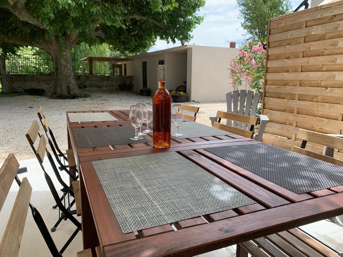 gîtes la ferme de marguerite Tulette Extérieur photo