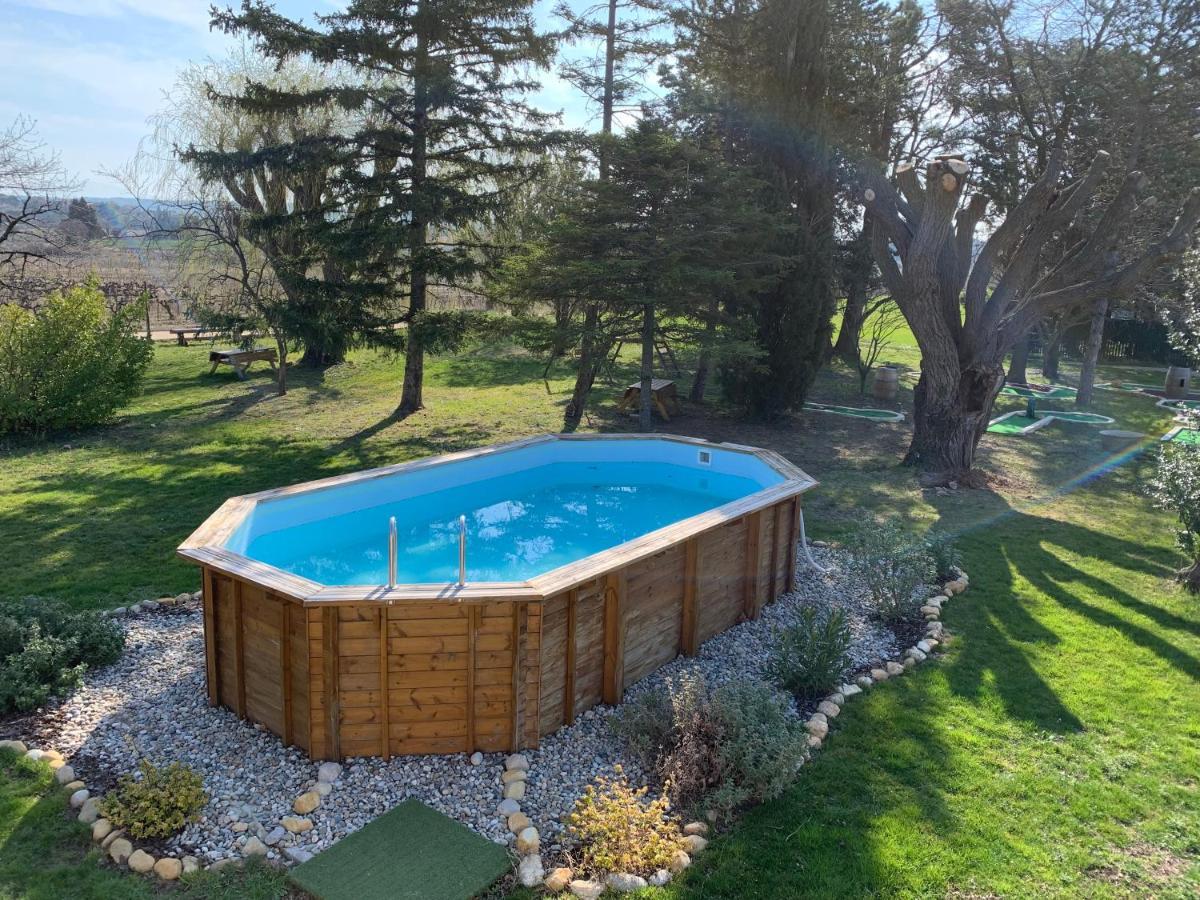 gîtes la ferme de marguerite Tulette Extérieur photo